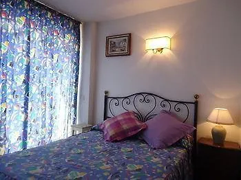 Paradise Park Fenals Апартаменты *